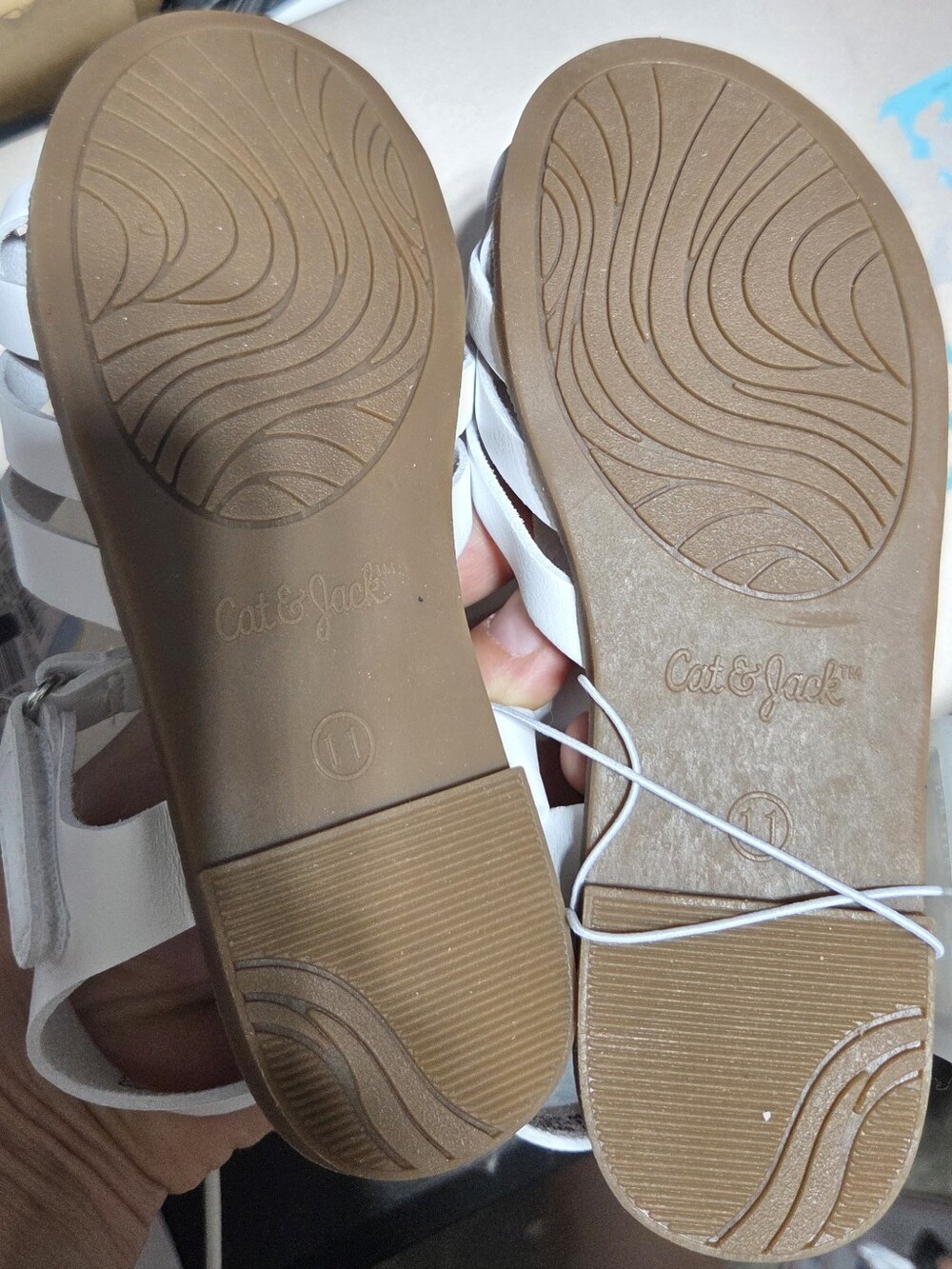 Cat & Jack Kids White Strappy Sandals - Classic Closed-Toe Design - Picture 4 of 4